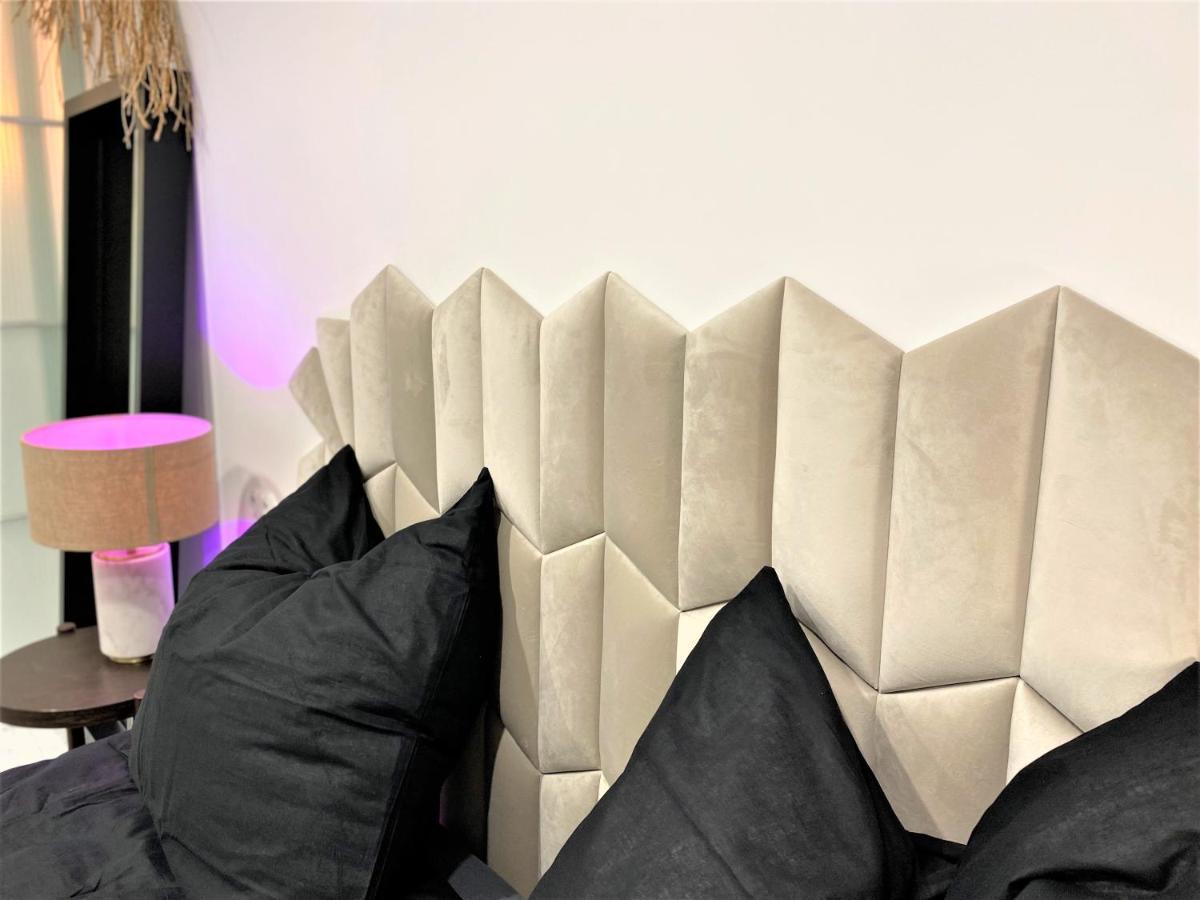 Design+Luxus Apartment Im Zentrum! +Netflix Varsovia Exterior foto