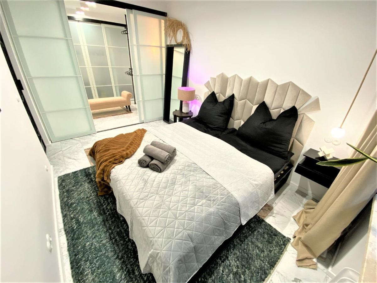 Design+Luxus Apartment Im Zentrum! +Netflix Varsovia Exterior foto