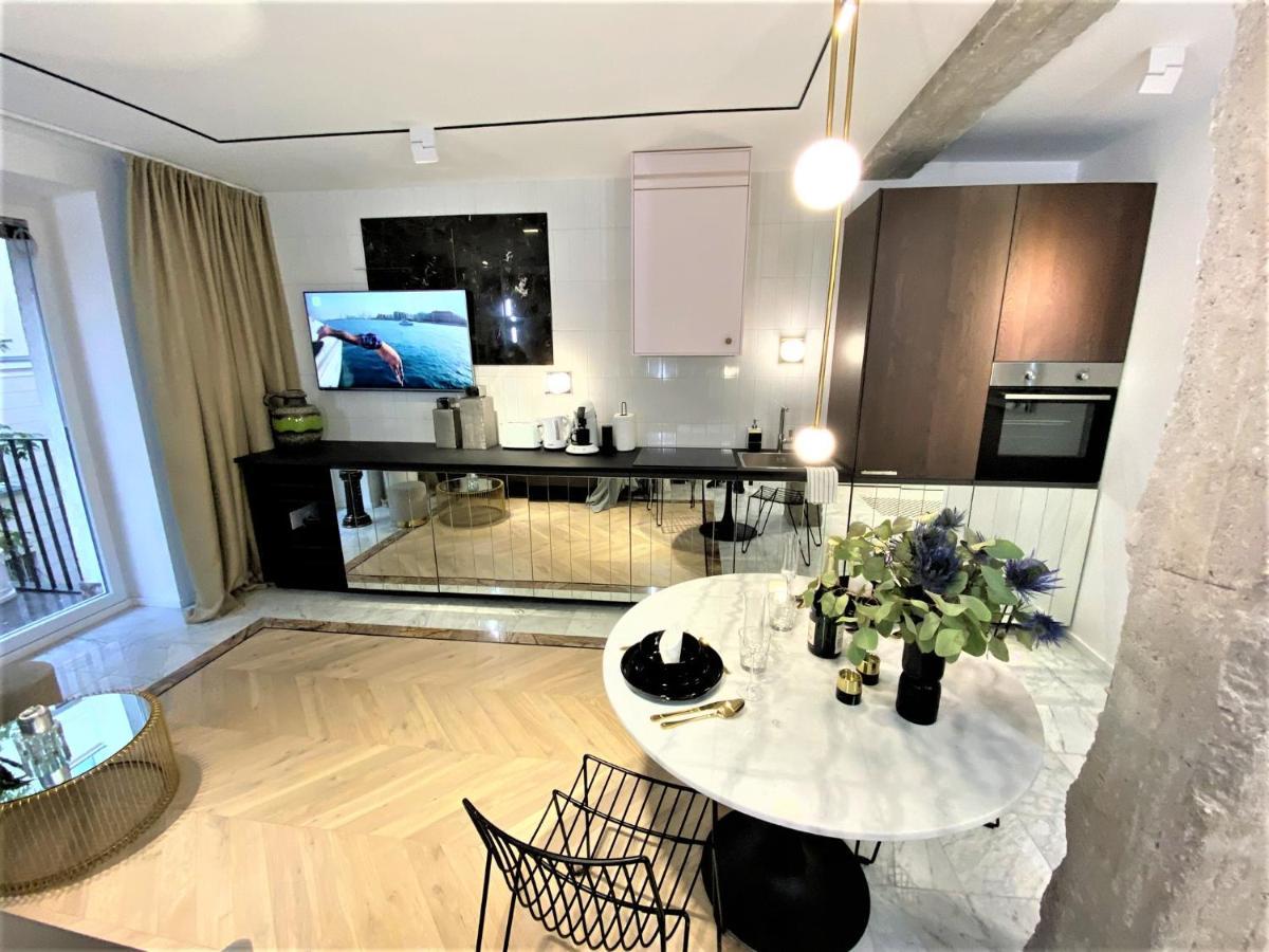 Design+Luxus Apartment Im Zentrum! +Netflix Varsovia Exterior foto